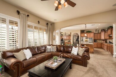07- Family Room