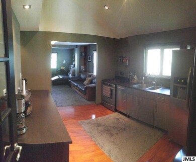 Photo 5