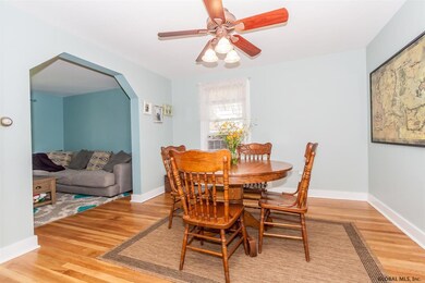 9 Kelton Ct, Albany, NY 12209 - photo 5