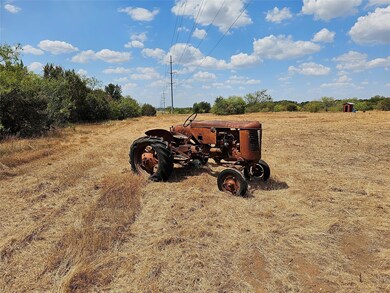 4320 Dunn Ct, Granbury, TX 76049 - photo 2