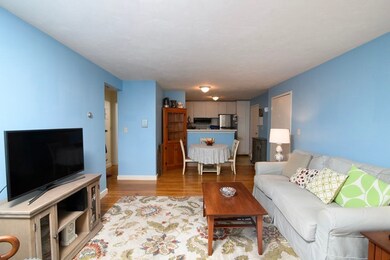 1105 Lexington St unit 7-6, Waltham, MA 02452 - photo 2