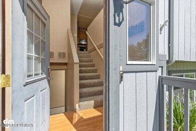3749 Henderson Loop