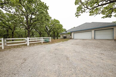 2607 Wills Way Dr, Granbury, TX 76049 - photo 2