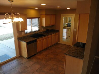 GREAT VIEW OF THE KITCHEN