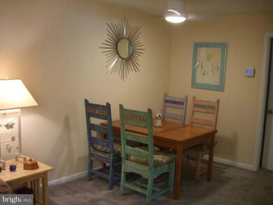 18114 Rolling Meadow Way unit 201, Olney, MD 20832 - photo 3