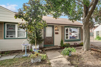 8772 S Kolmar Ave, Hometown, IL 60456 - photo 2