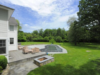 48 Locust Rd, Greenwich, CT 06831 - photo 2