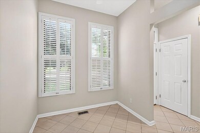 4323 Laclede Ave unit E, Saint Louis, MO 63108 - photo 3