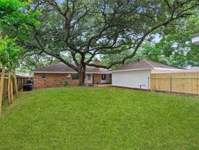 2001 Briar Ln, Richmond, TX 77469 - photo 6