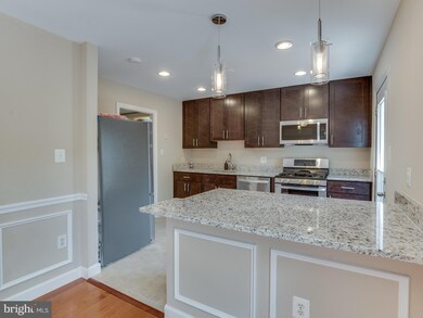 7509 Bedford Rd, Manassas, VA 20109 - photo 4