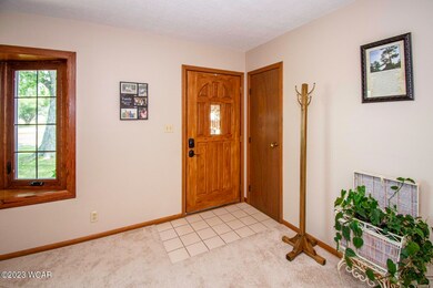 10806 Monroe Rd, Wapakoneta, OH 45895 - photo 2