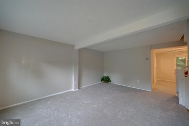10628 Delfield Ct, Laurel, MD 20723 - photo 3
