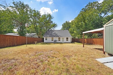 214 W 5th St, Weatherford, TX 76086 - photo 5