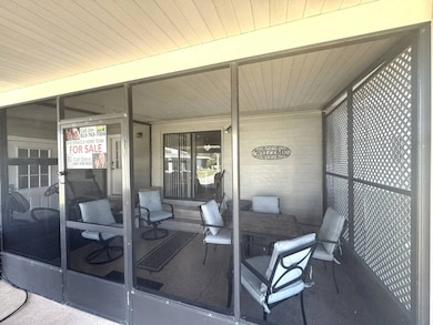 95 Country Club Dr, Plant City, FL 33565 - photo 3