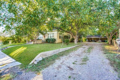 Driveway to 3 car carport
