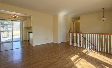 3906 Onawa Dr, Waterloo, IA 50701 - photo 6