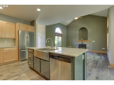 712 SE Anderson Ln, Gresham, OR 97080 - photo 4