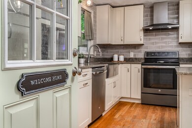 44 Raymond Ct, Fitchburg, MA 01420 - photo 5