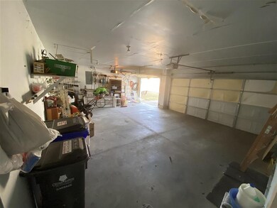 2803 Oak Crest Ct NW, Cedar Rapids, IA 52405 - photo 2