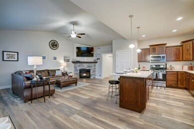 6287 Stone Gate Dr, Fitchburg, WI 53719 - photo 4