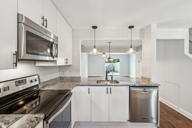 270StefanDr-KeenEyeMarketing-015
