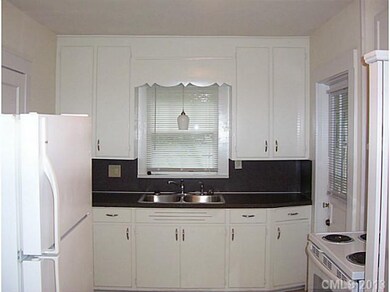 164 Bost St, Statesville, NC 28677 - photo 5