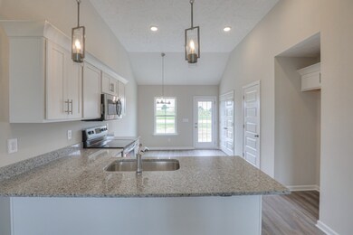 465 Mimosa Dr, Decherd, TN 37324 - photo 5