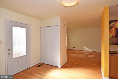 11301 Brandy Hall Ln, North Potomac, MD 20878 - photo 5