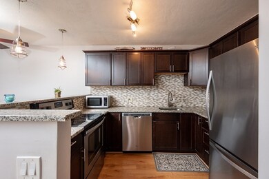 39 Hobart Ln, Rockland, MA 02370 - photo 2