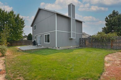 2917 SW Lava Ave, Redmond, OR 97756 - photo 5