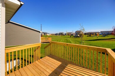 16619 Walnut Meadows Dr, Urbandale, IA 50323 - photo 5