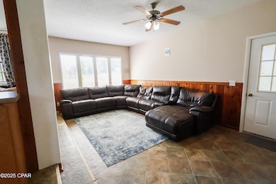 12708 NW Pea Ridge Rd, Bristol, FL 32321 - photo 3