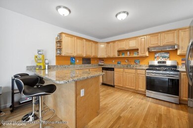 11_77WallingTerrace_2011_LowRes