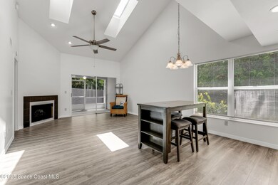 950FVanessaCt_7887_HDR