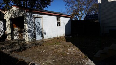239 Pavilion Ave, Providence, RI 02905 - photo 3