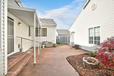 VillasSenor_211104_Fairbanks_Yakima_02