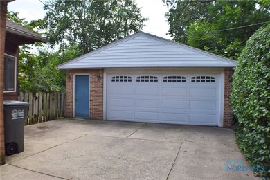 2641 Castleton Ave, Toledo, OH 43613 - photo 2