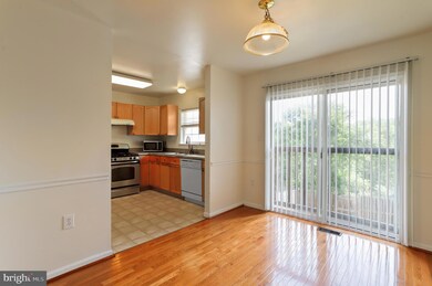 38 Litchfield Ln W, Martinsburg, WV 25405 - photo 5