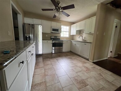 232 Harrison Ln, Hurst, TX 76053 - photo 6