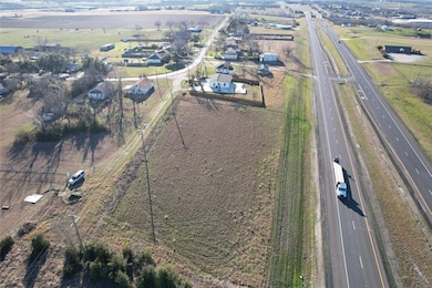 427 West St, Taylor, TX 76574 - photo 7