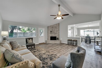 7235 Sonnet Glen Ln, Houston, TX 77095 - photo 5