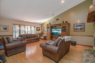 160 Elaine Road-6