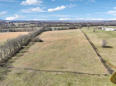 0 Polk unit RTC3043374, Columbia, TN 38401 - photo 3