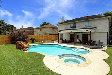 17610 Meadow Crossing Ln, Houston, TX 77095 - photo 2