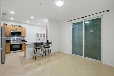 2851 W Prospect Rd unit 307, Tamarac, FL 33309 - photo 7