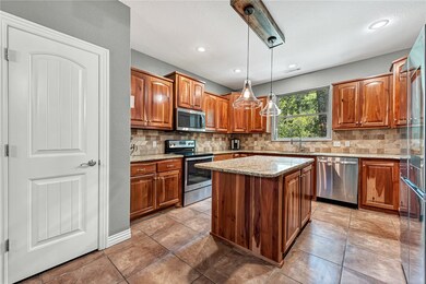 1310 Major Pindall Cir, Prairie Grove, AR 72753 - photo 5