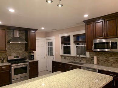 305 Webster St unit 2, Auburndale, MA 02466 - photo 3