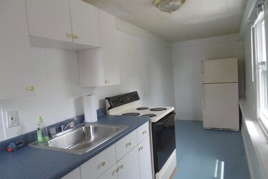 136 Warren St, Concord, NH 03301 - photo 5