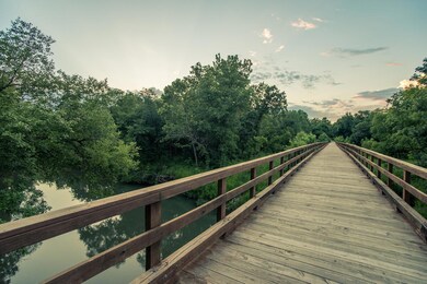 905 Aberdeen Ave, Twin Groves Township, MO 64834 - photo 6