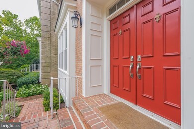 8302 Rising Ridge Way, Bethesda, MD 20817 - photo 2